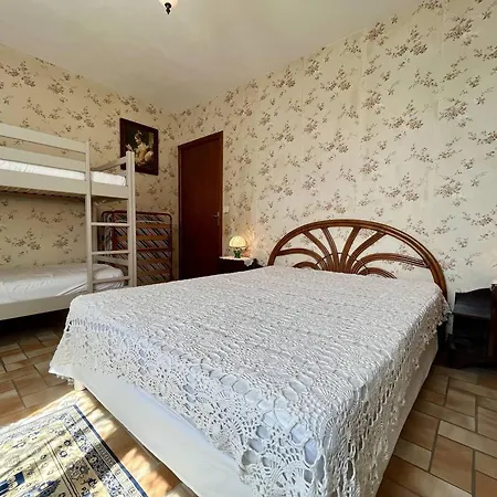Dom wakacyjny Maison 3p Avec Jardin Cloture, Pres - Fr-1-246a-345