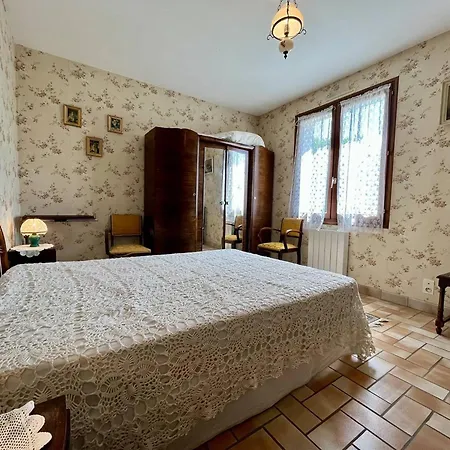 Maison 3p Avec Jardin Cloture, Pres - Fr-1-246a-345 *